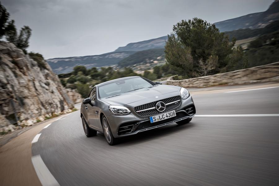  Mercedes-AMG SLC43 2016 года  (фото 34 из 40)